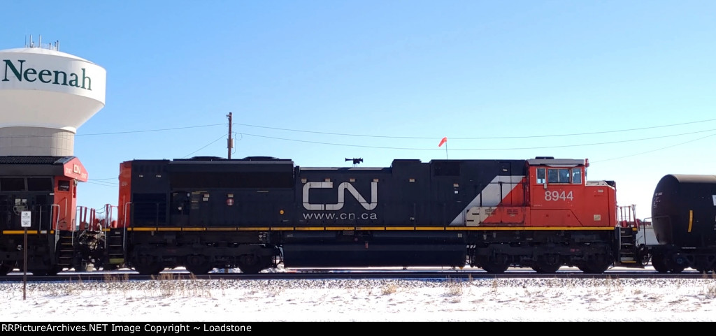 CN 8944